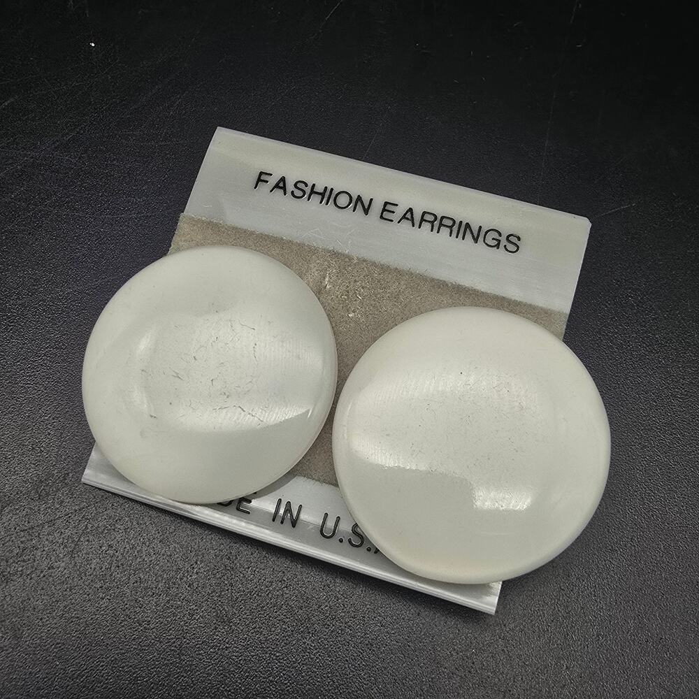 White Moon Glow Round Button Earrings Pierced Vintage NOS NWT On Card